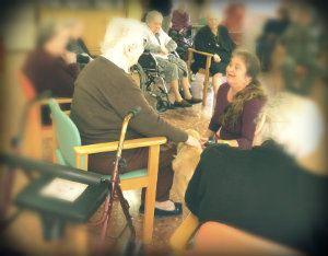 Sesiones terapia reminiscencia en residencia geriatrica en Siero